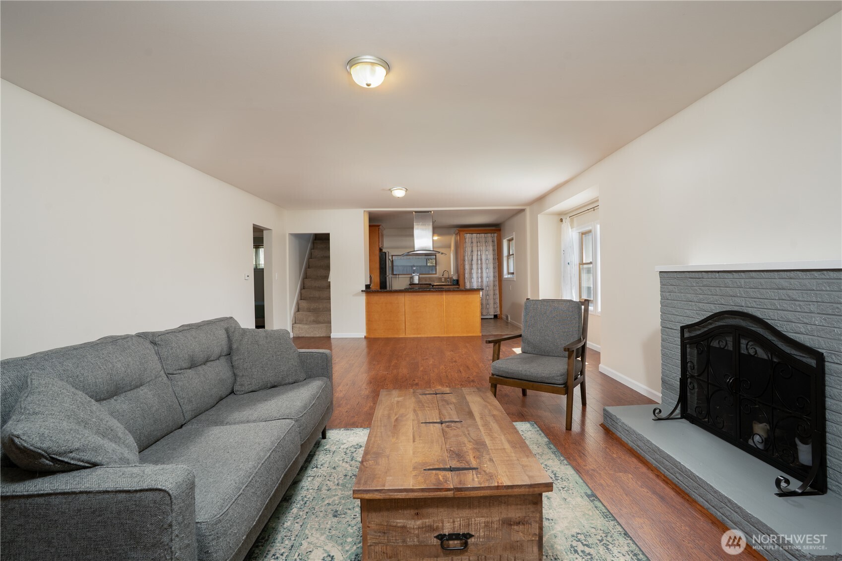property viewer photo 2