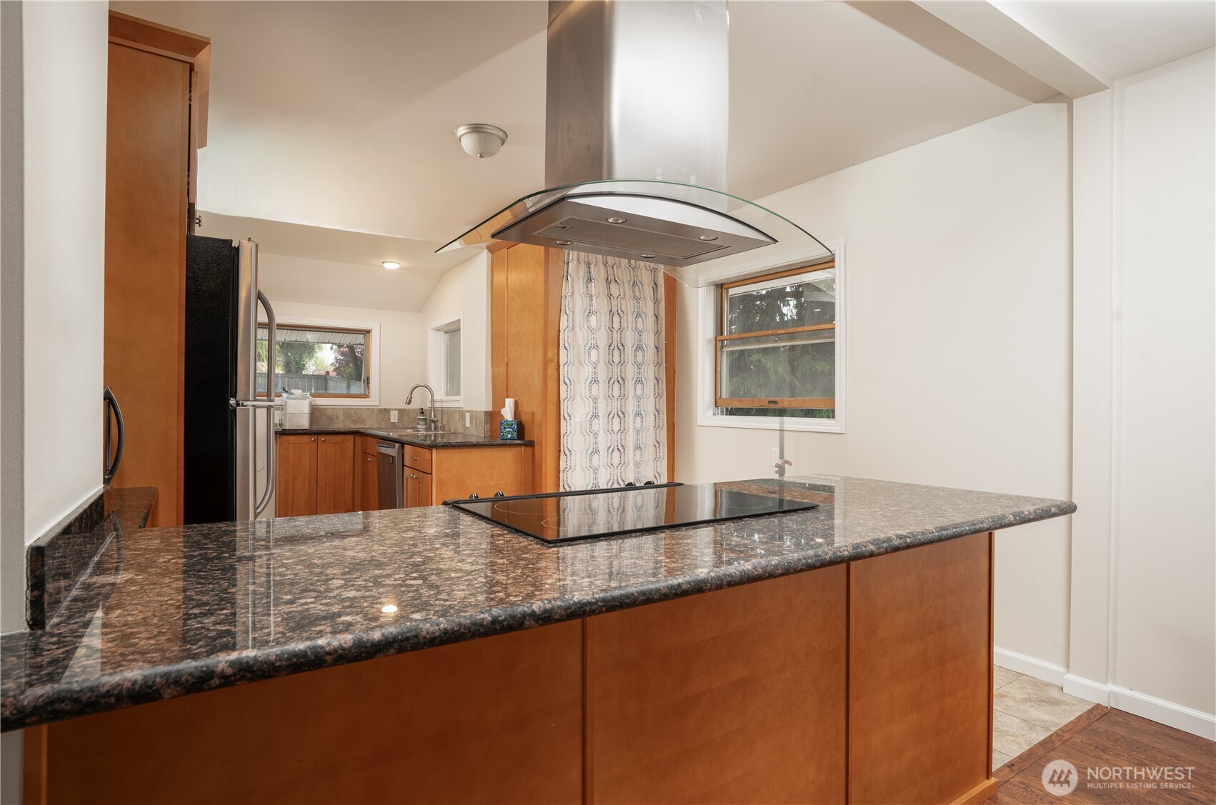 property viewer photo 4