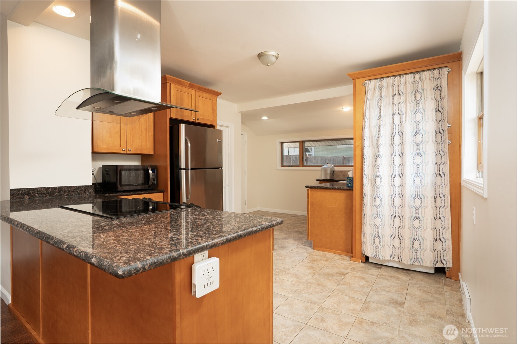 property viewer photo 5