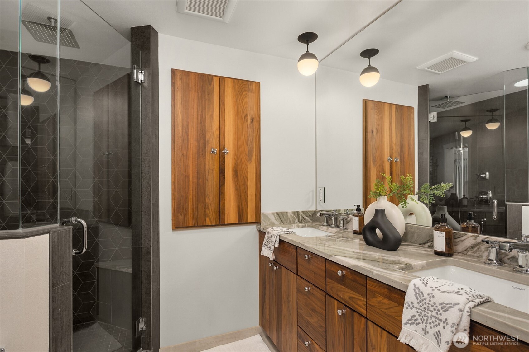 property viewer photo 22