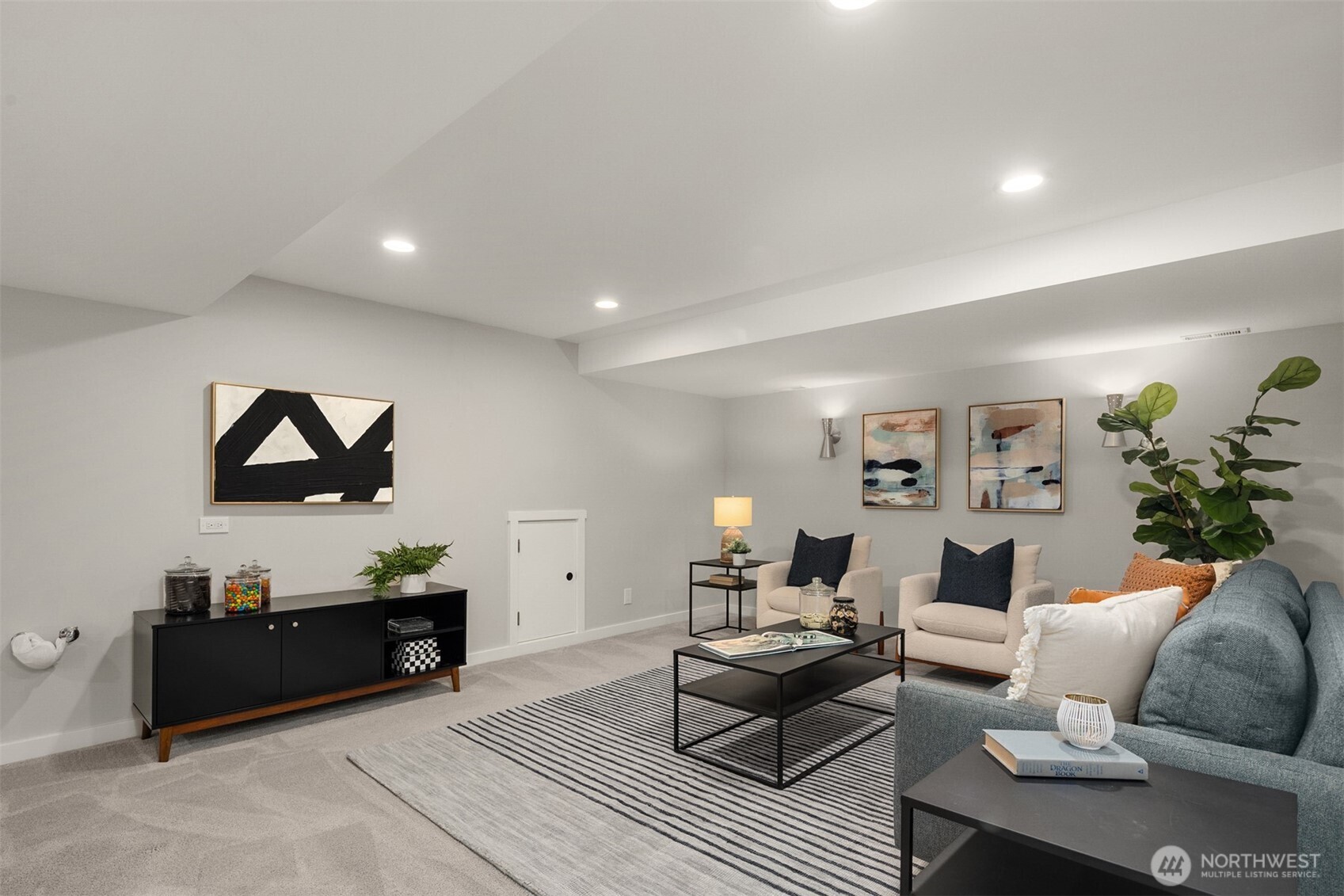 property viewer photo 26
