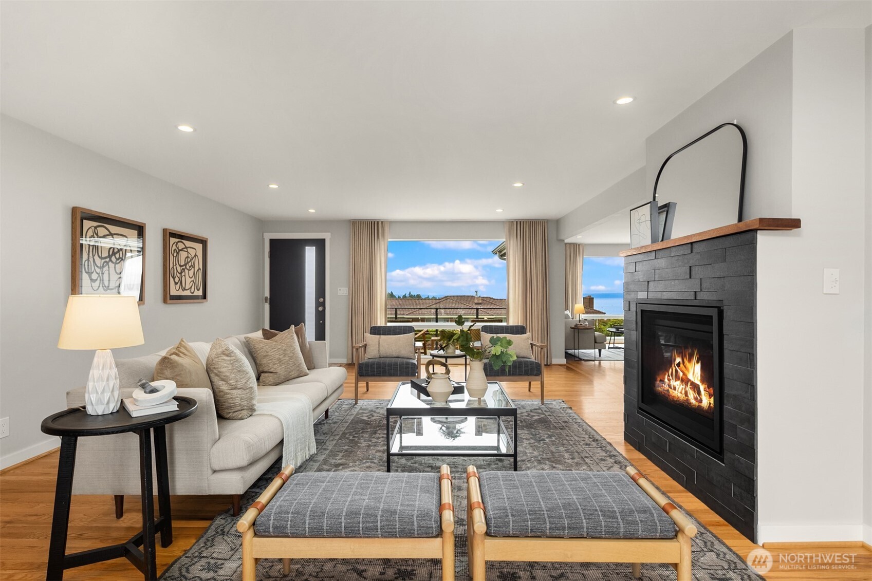 property viewer photo 5