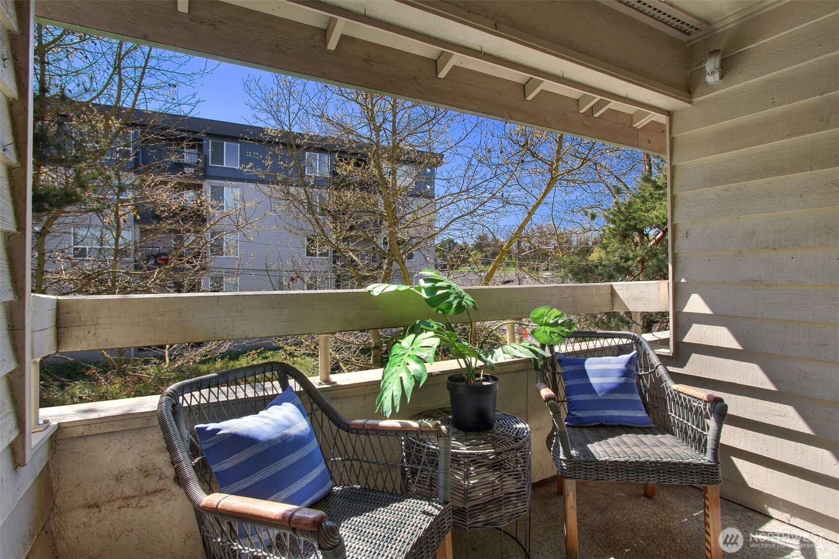 property viewer photo 11