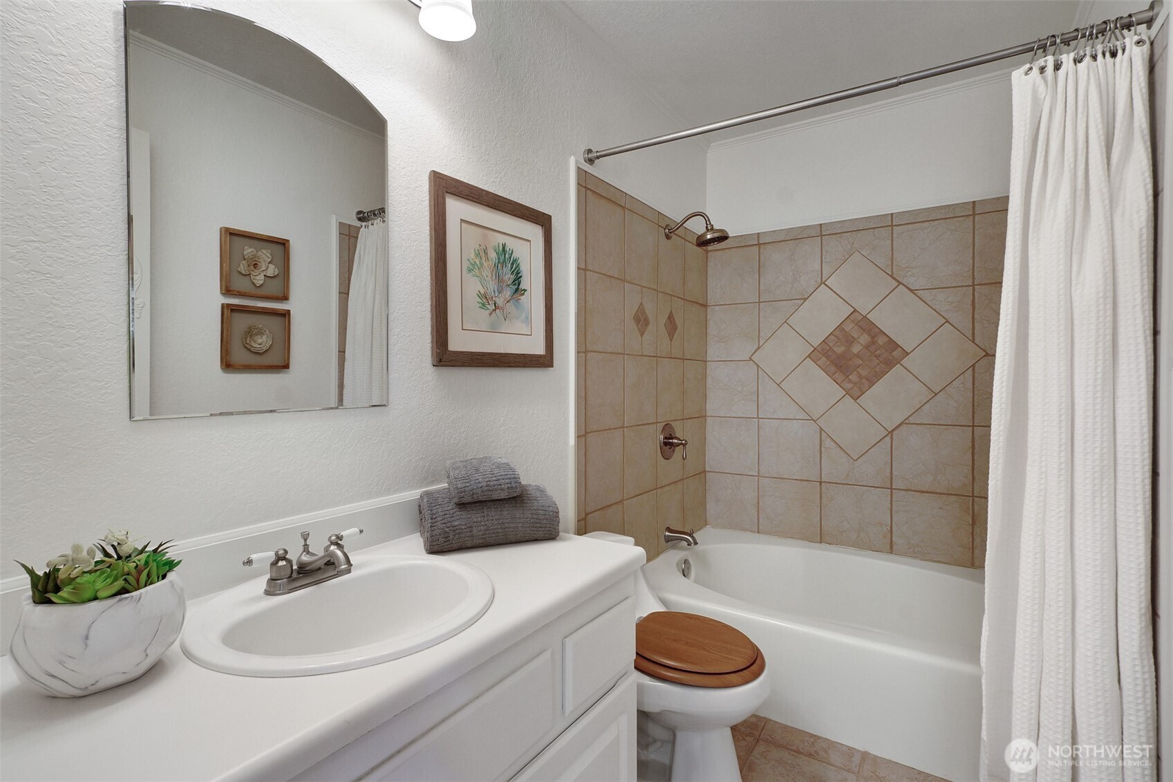 property viewer photo 2