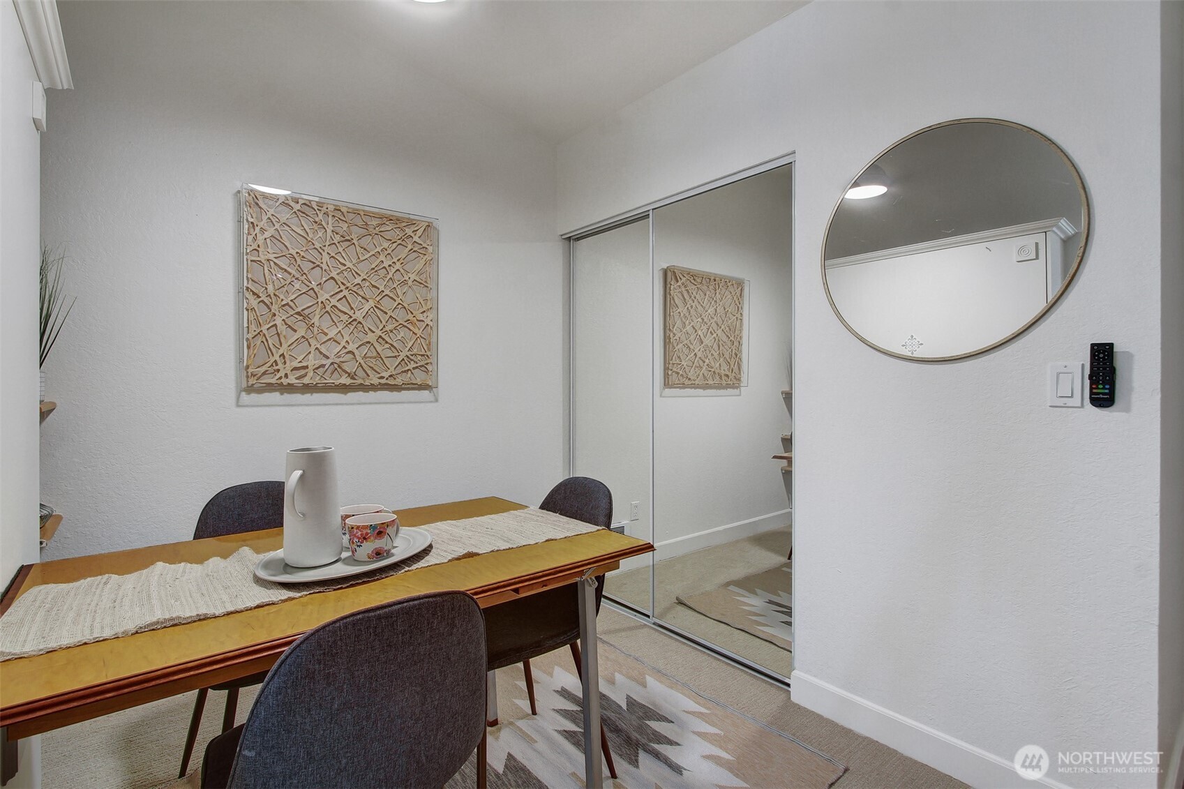 property viewer photo 4
