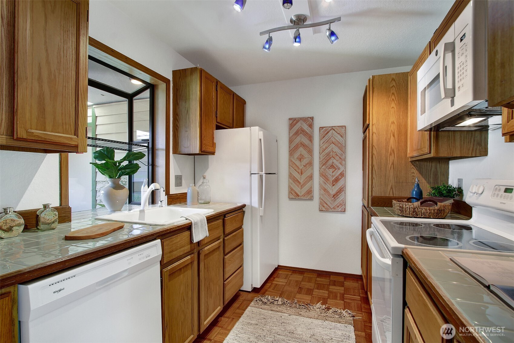 property viewer photo 6