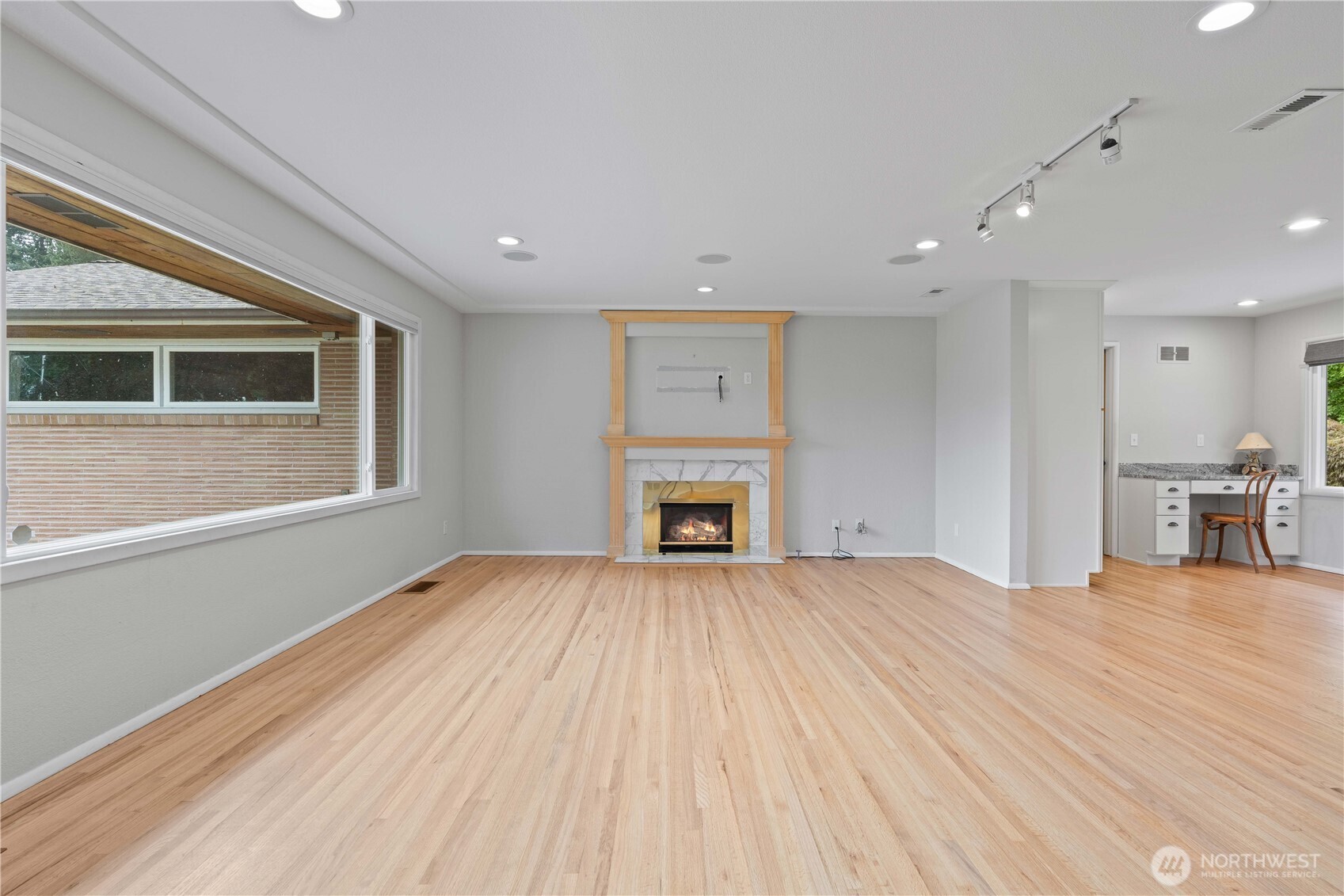 property viewer photo 10