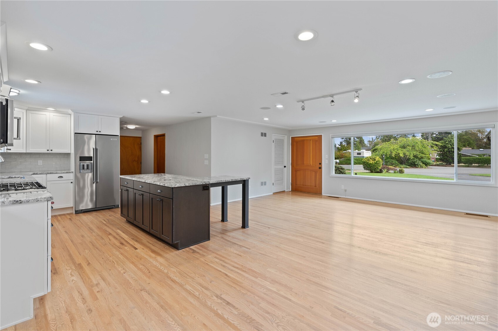 property viewer photo 12