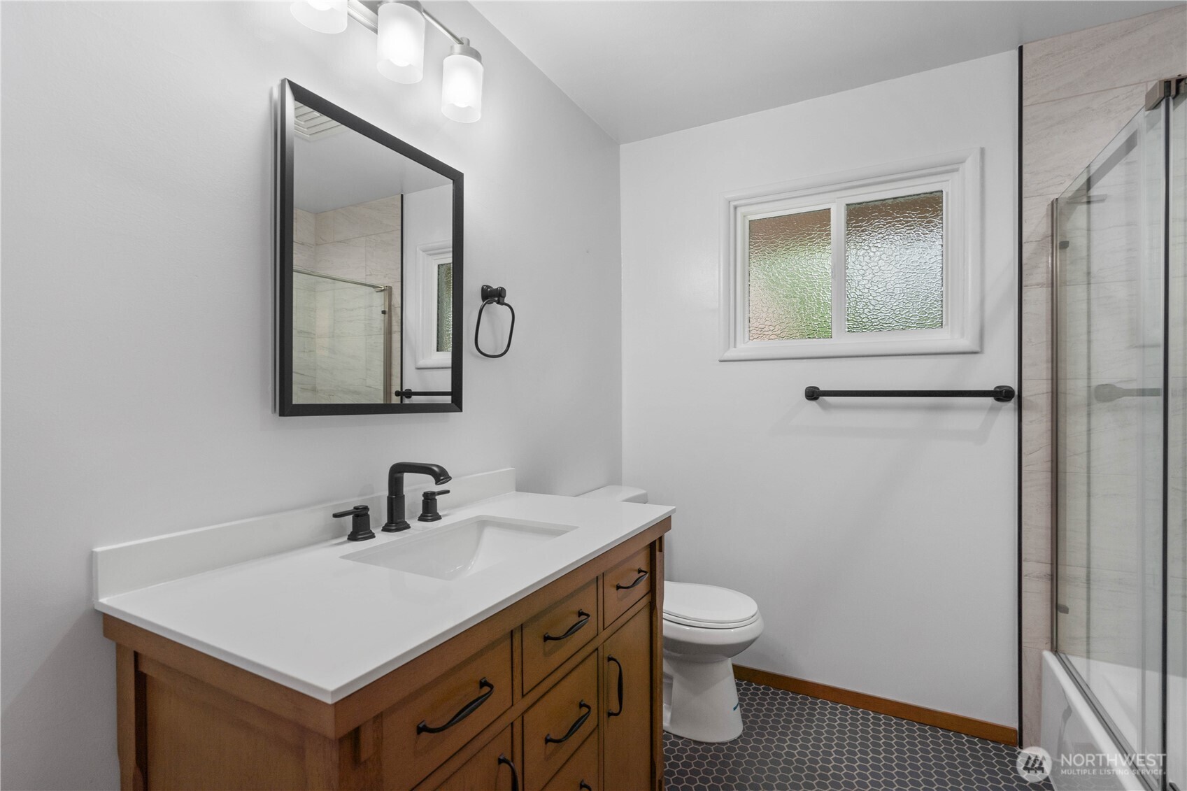 property viewer photo 20