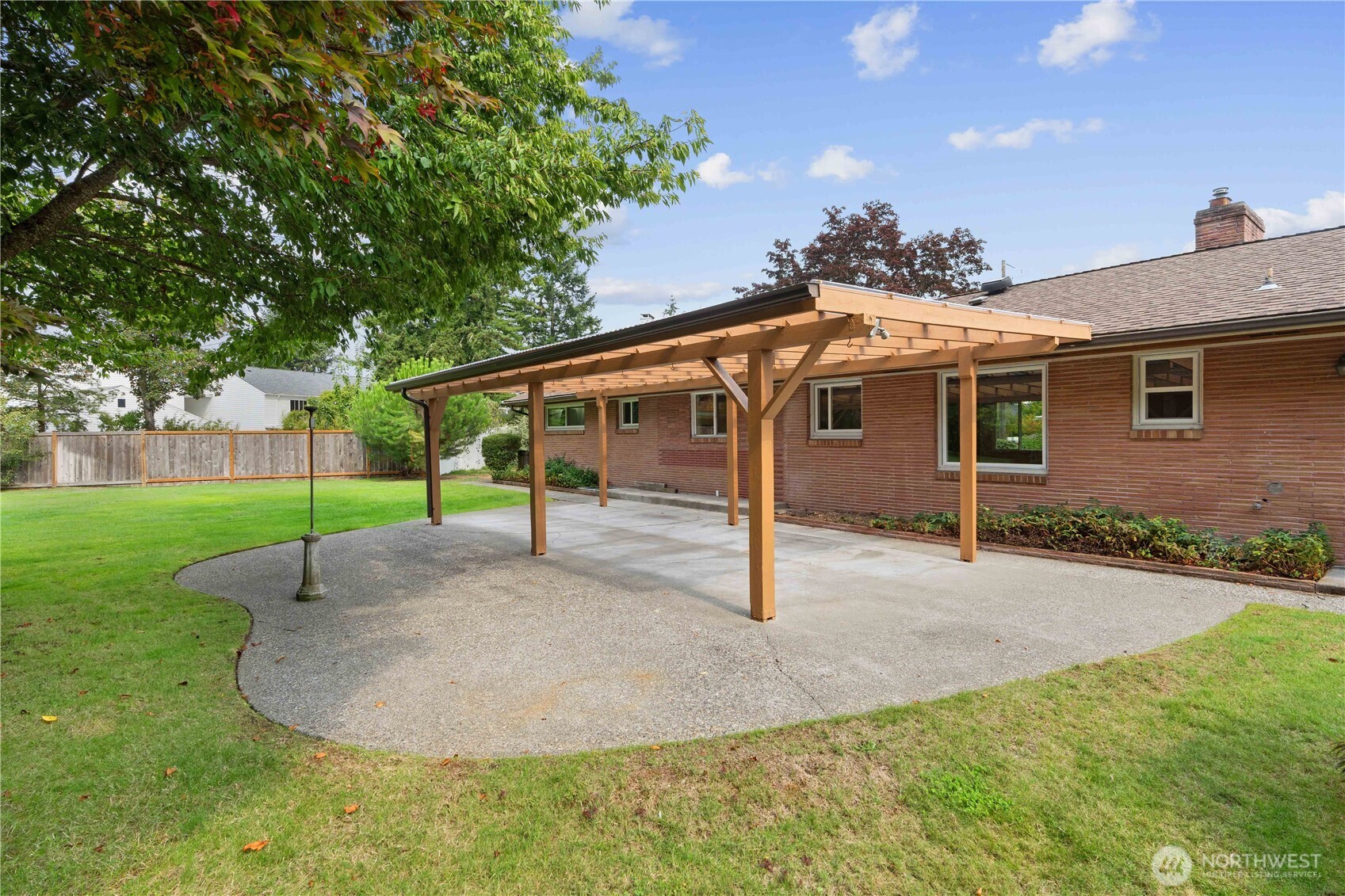 property viewer photo 25