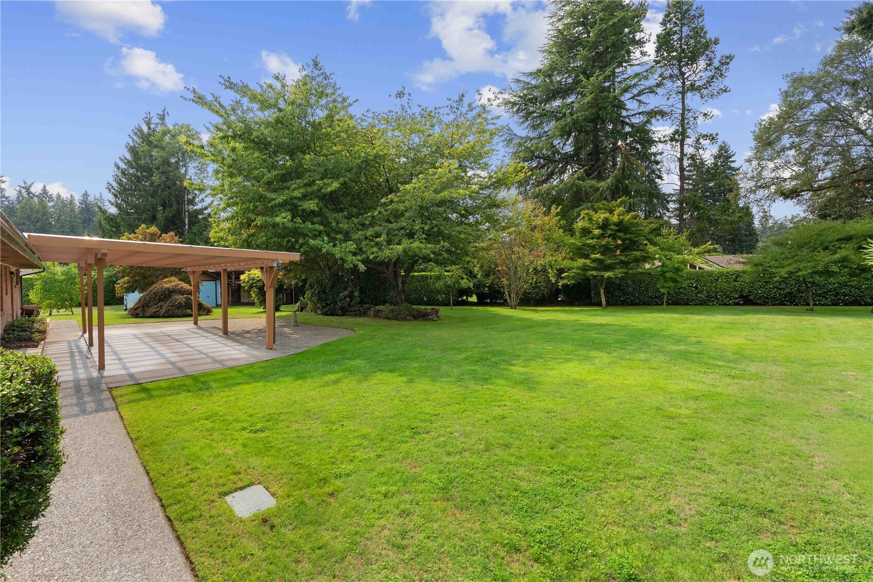 property viewer photo 26