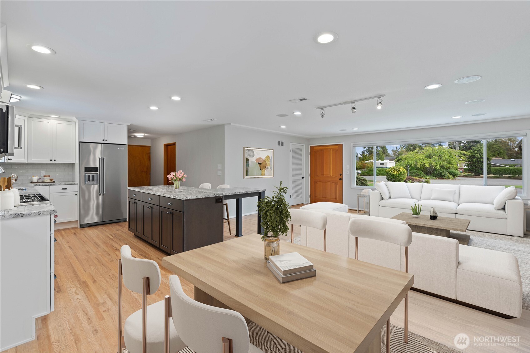 property viewer photo 7