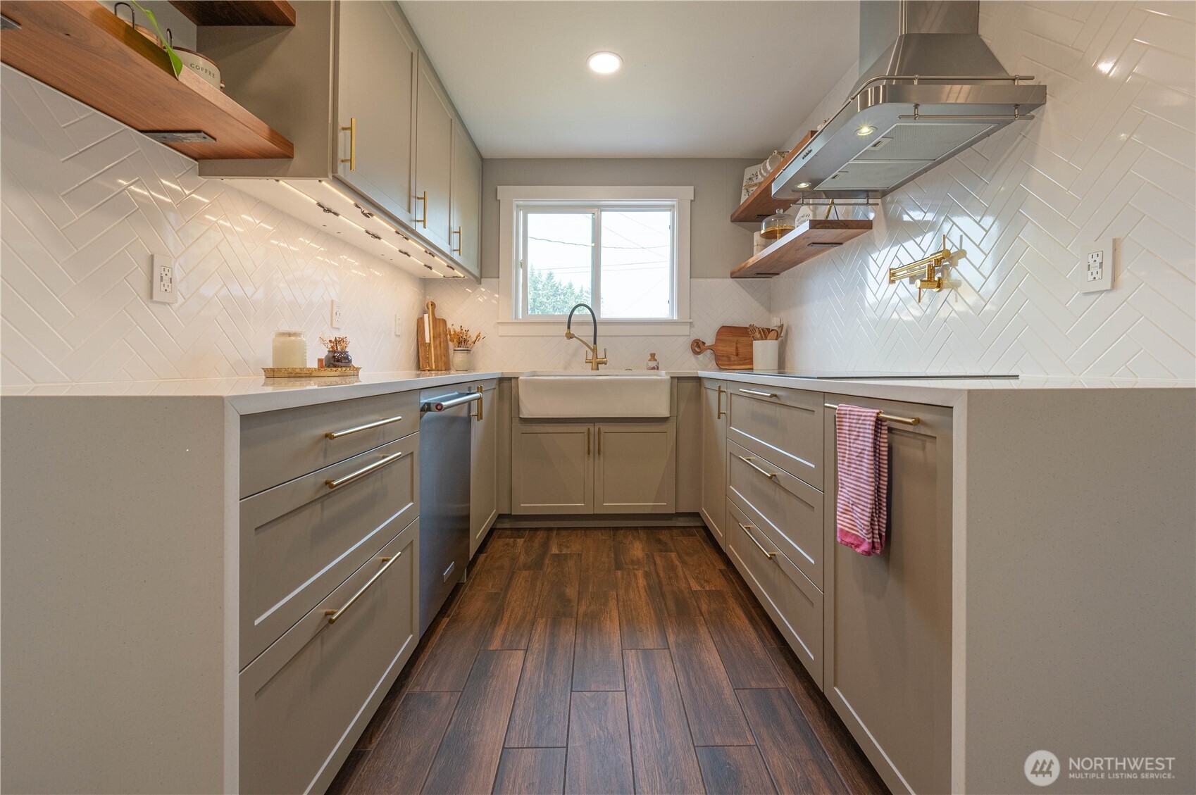 property viewer photo 6