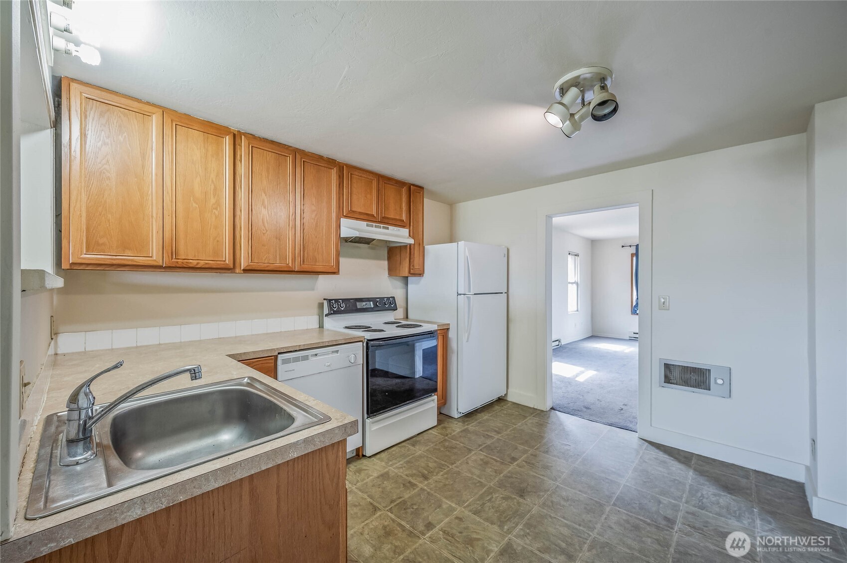 property viewer photo 11