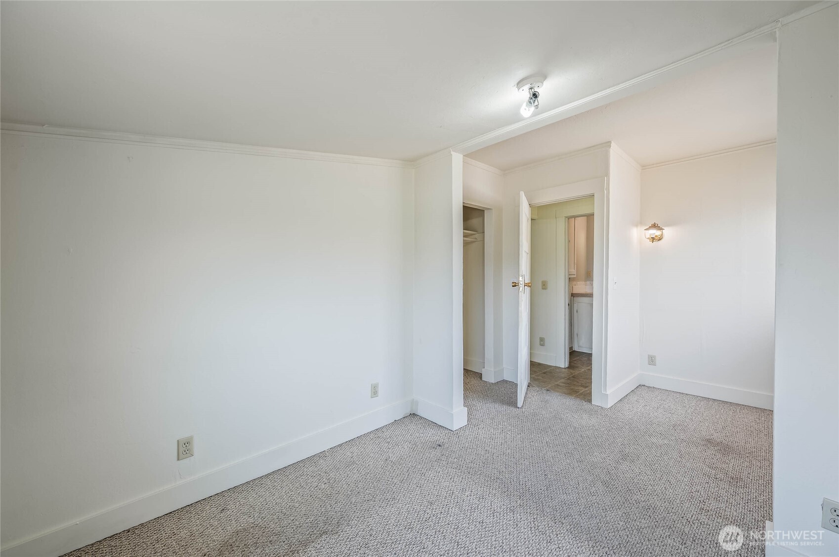 property viewer photo 15