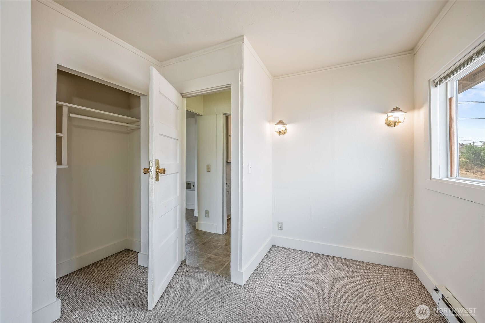 property viewer photo 16