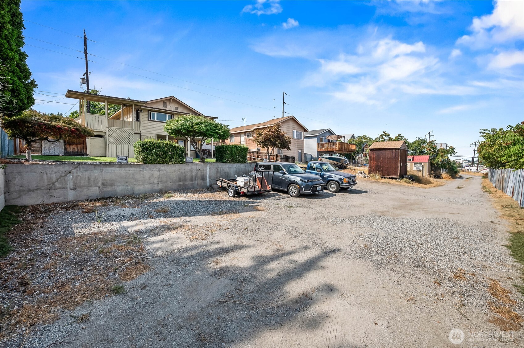 property viewer photo 6