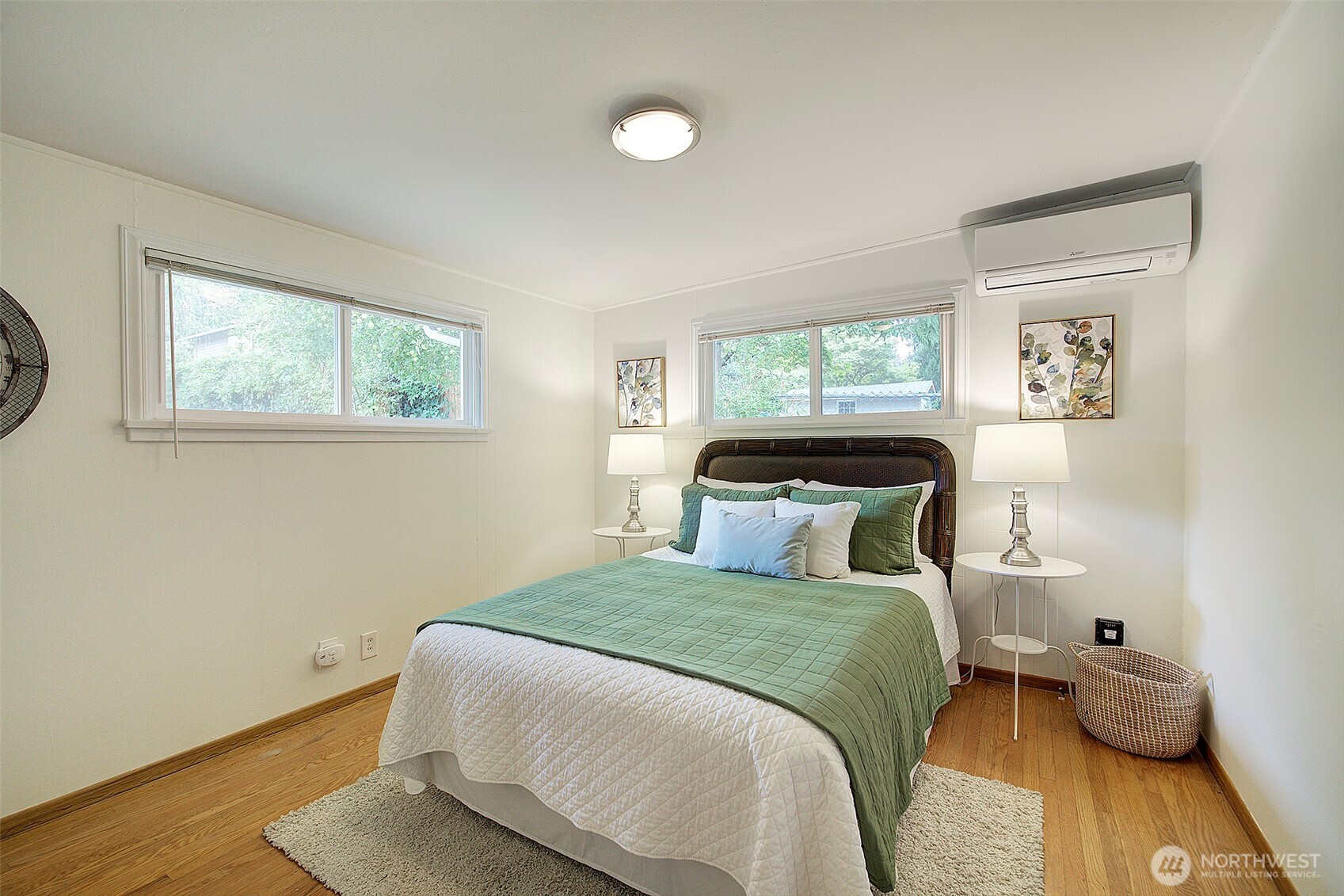 property viewer photo 13