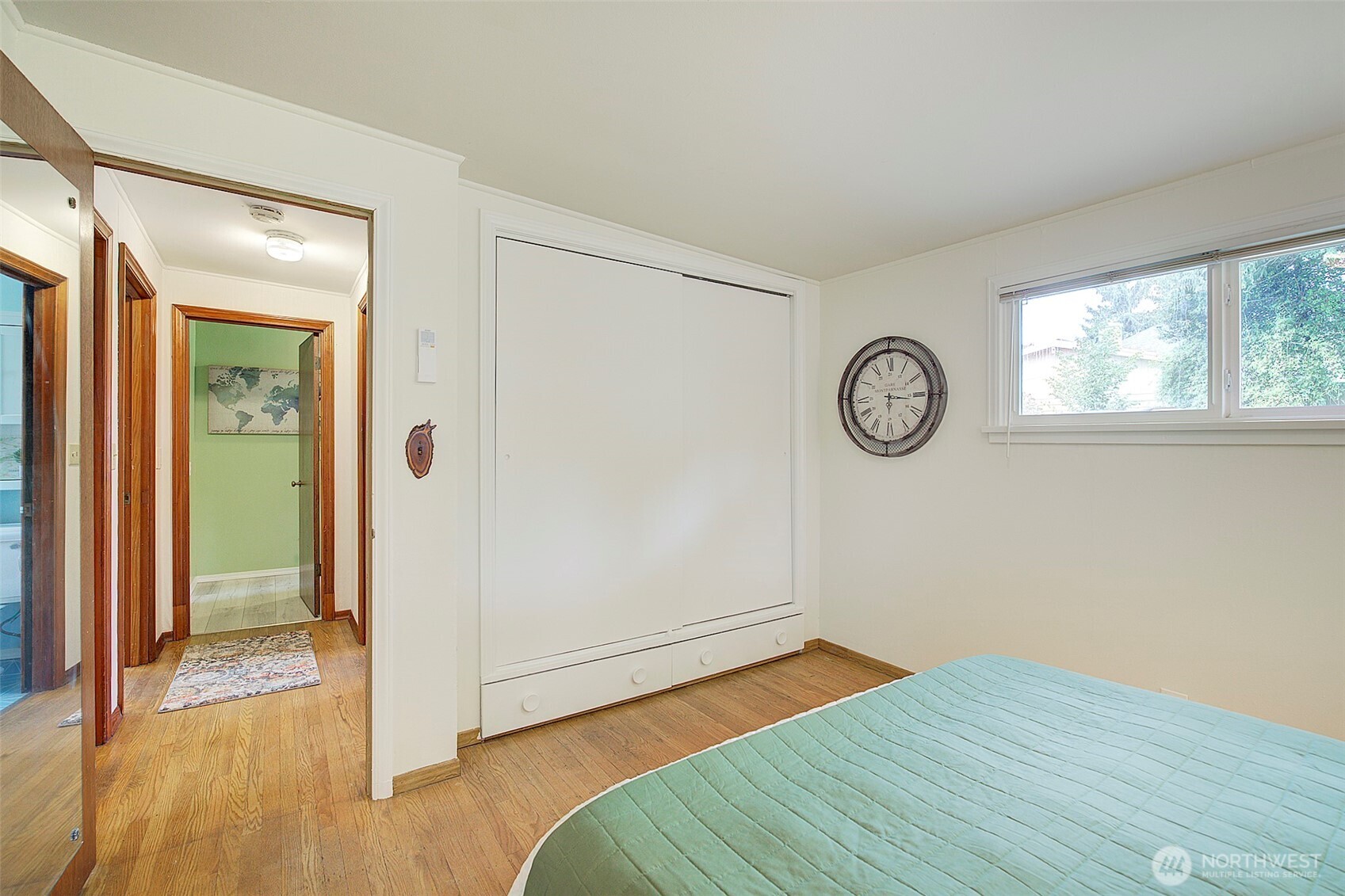 property viewer photo 14