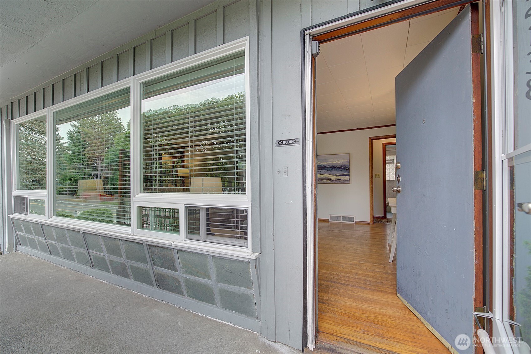 property viewer photo 2