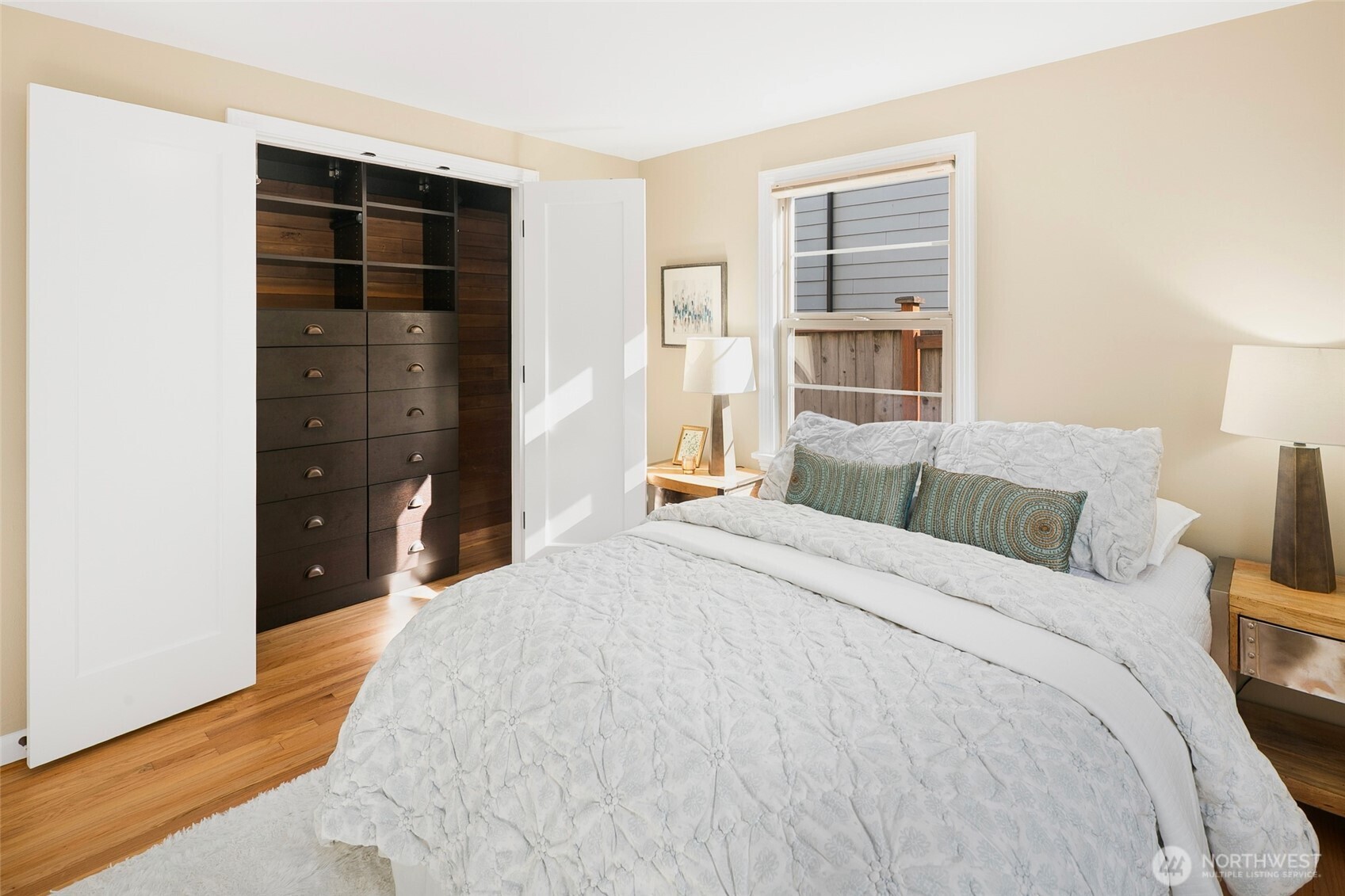 property viewer photo 11