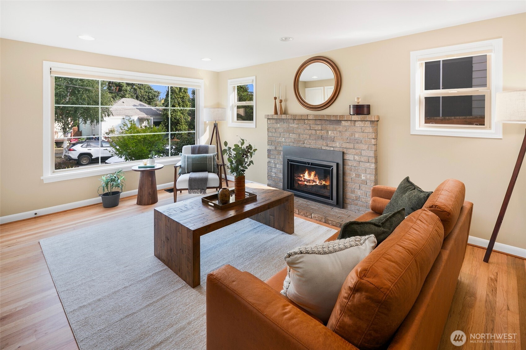 property viewer photo 2