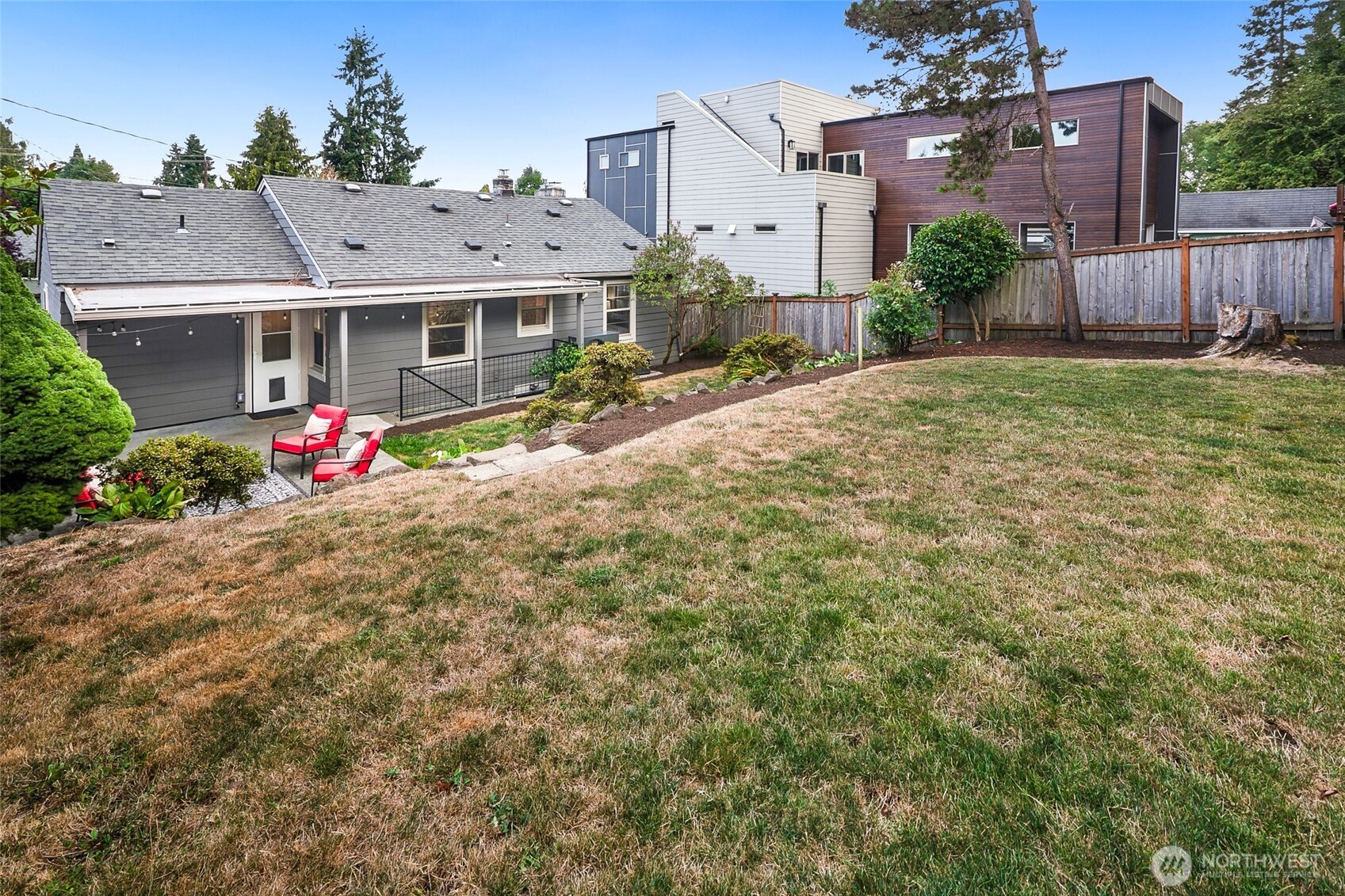 property viewer photo 23