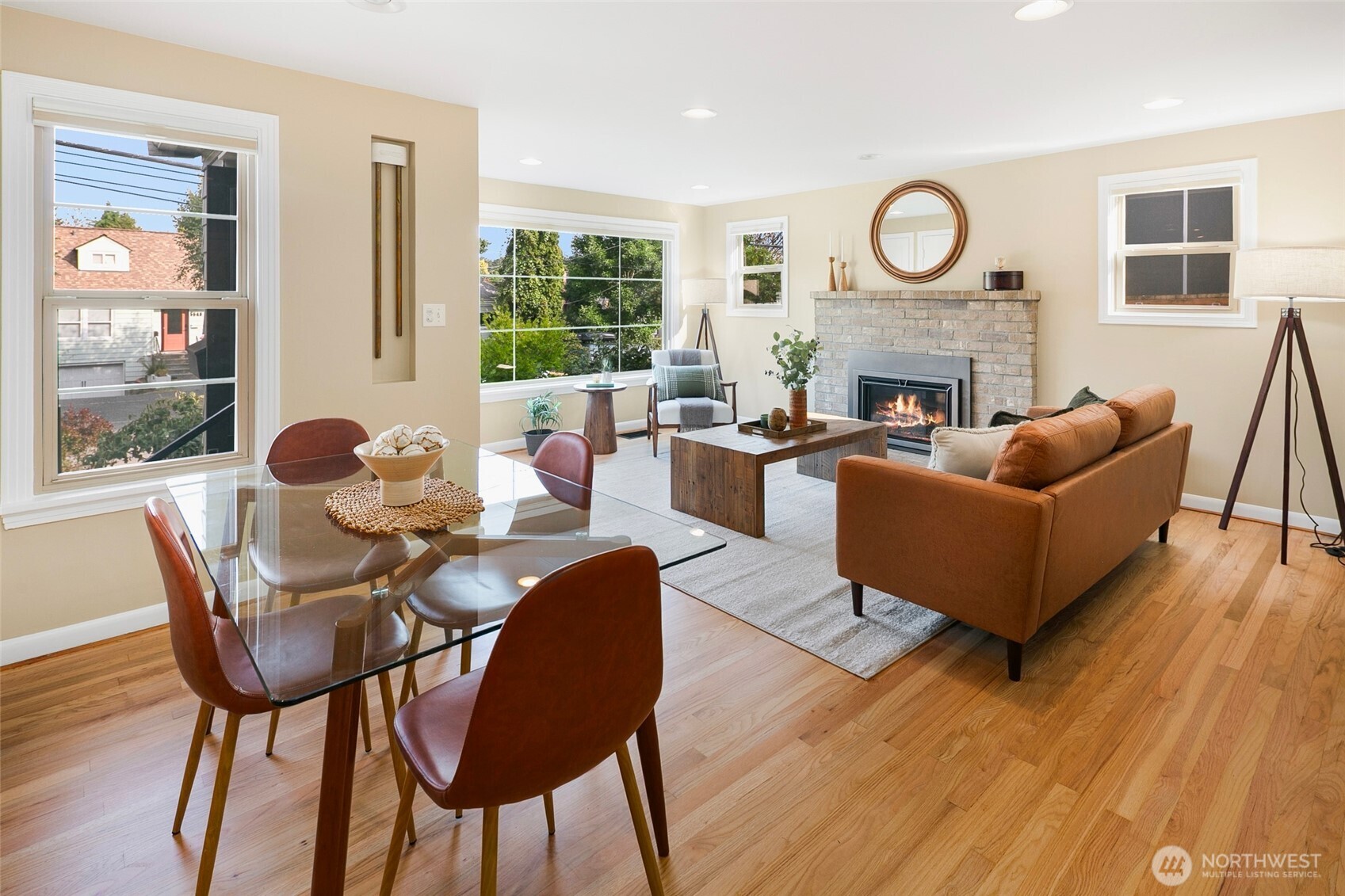 property viewer photo 4