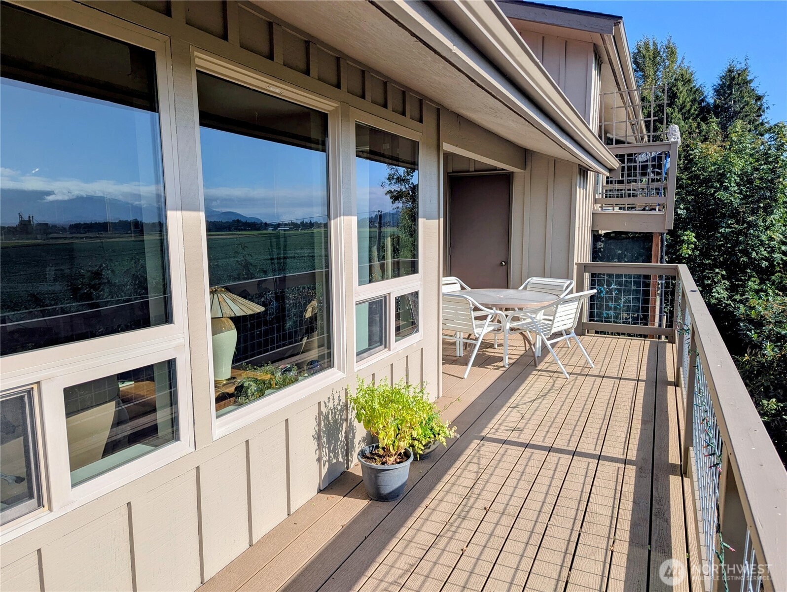 property viewer photo 1