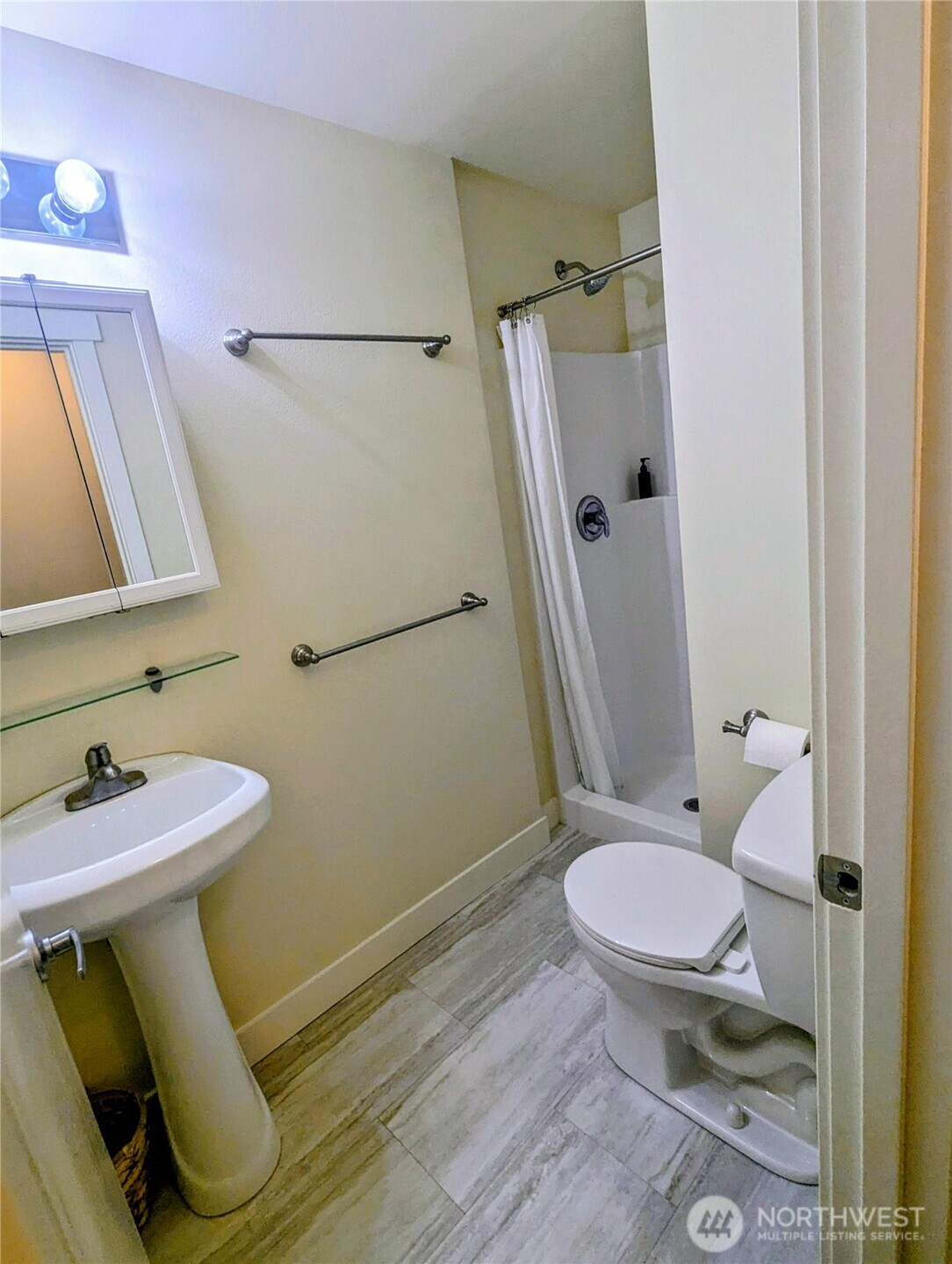 property viewer photo 24