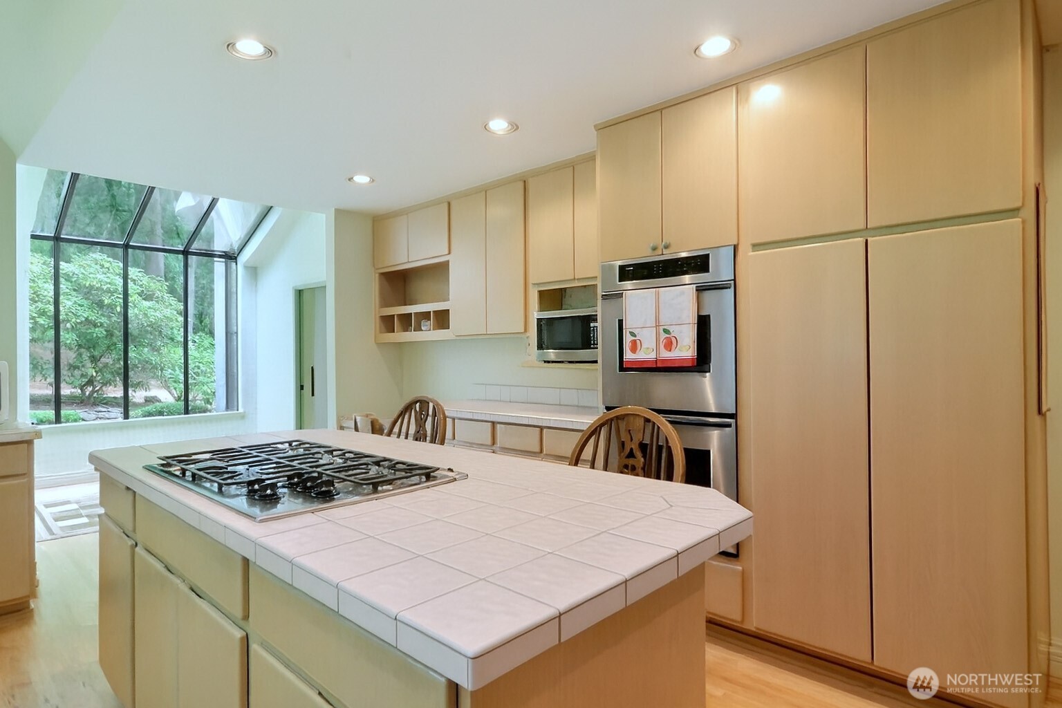 property viewer photo 6