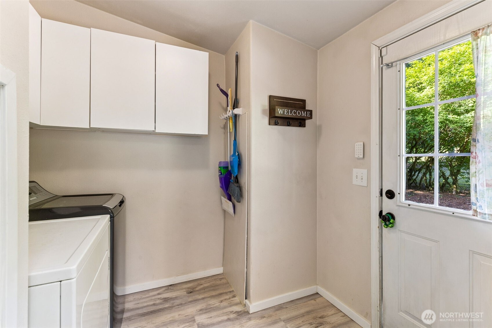 property viewer photo 15