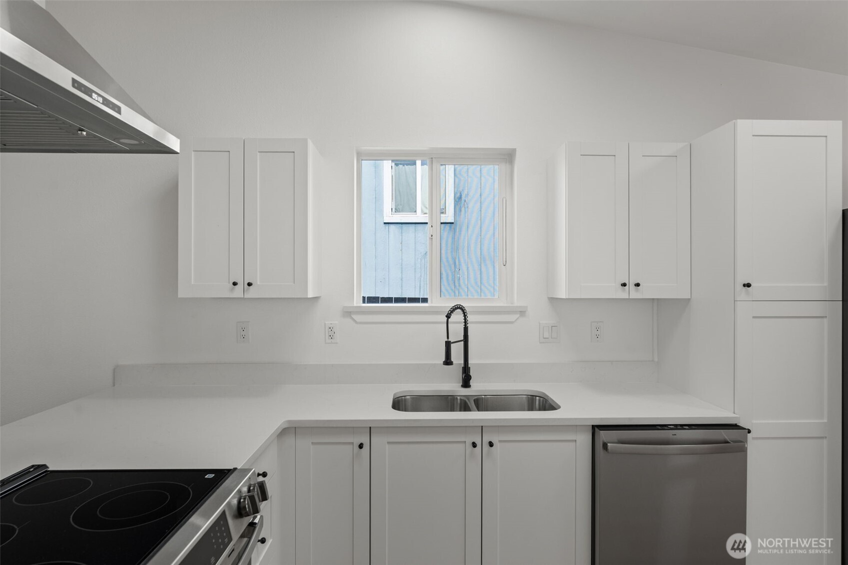 property viewer photo 11