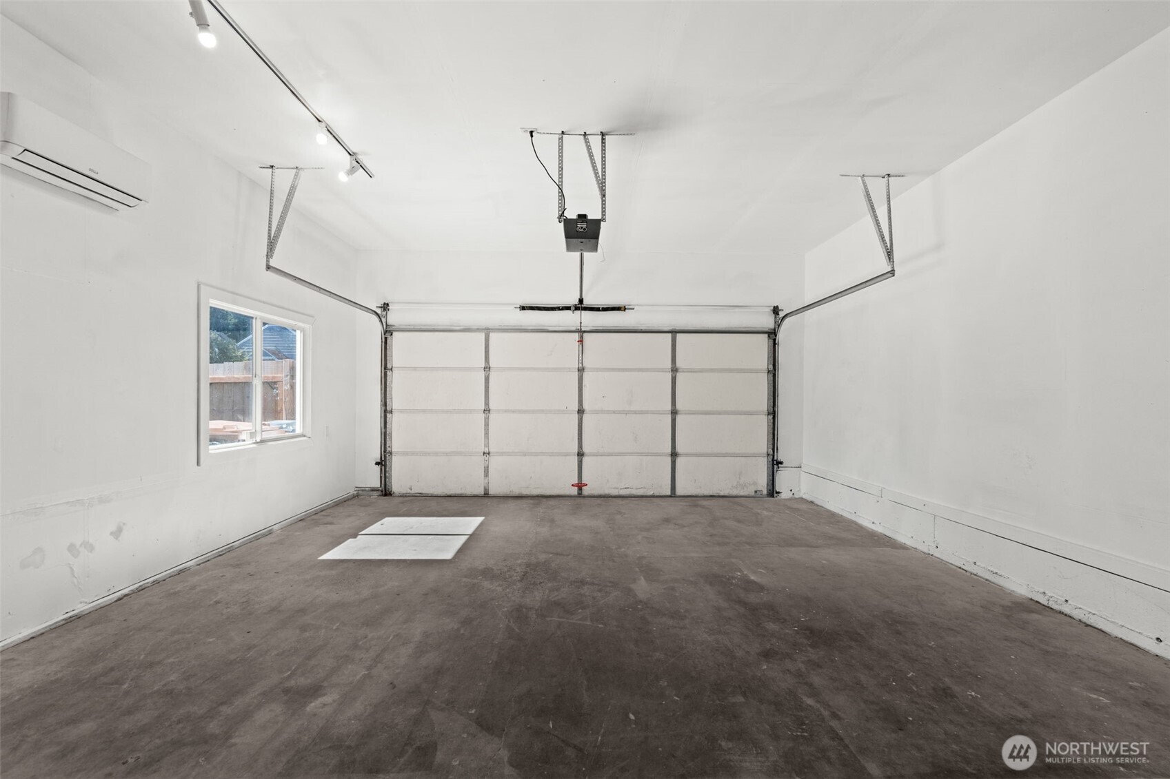 property viewer photo 25