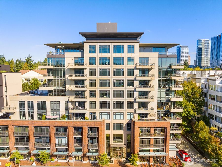 10000 Main St Unit 201