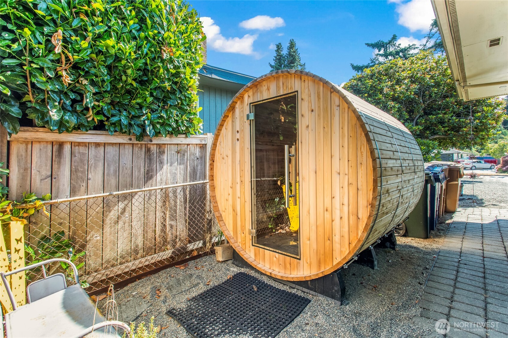 property viewer photo 22