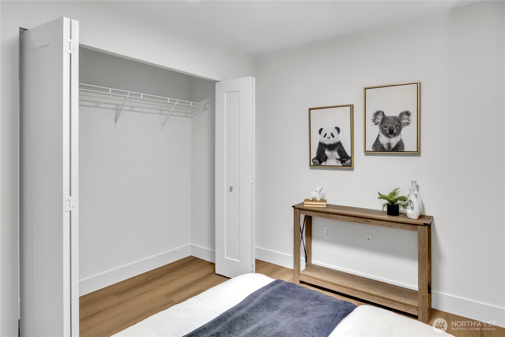 property viewer photo 22