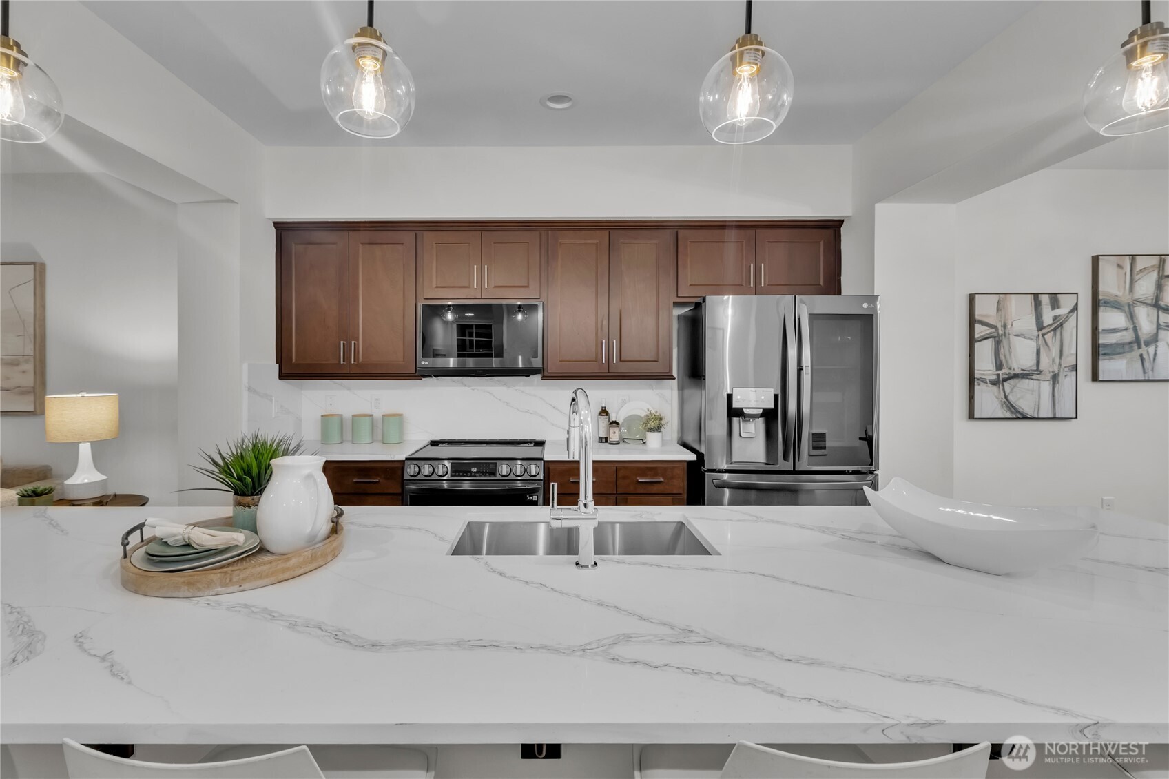 property viewer photo 8