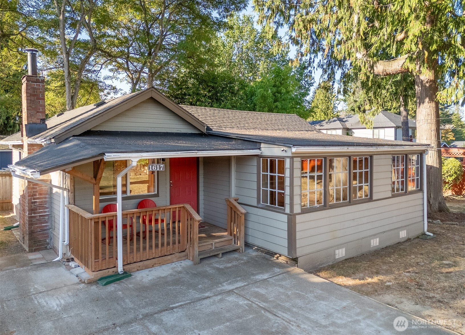 property viewer photo 1