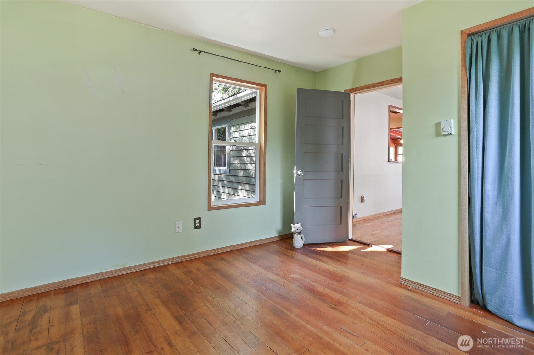 property viewer photo 10