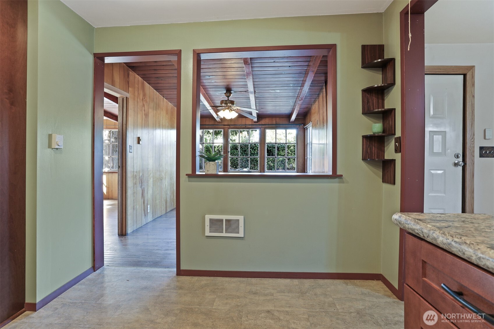 property viewer photo 20