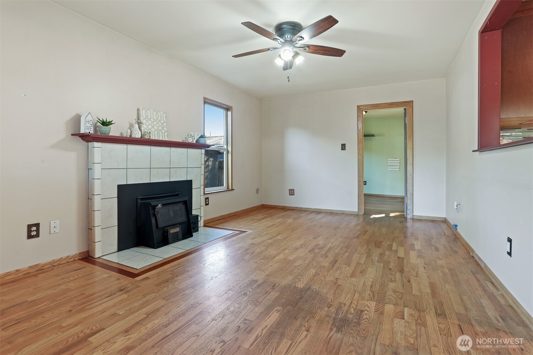 property viewer photo 7