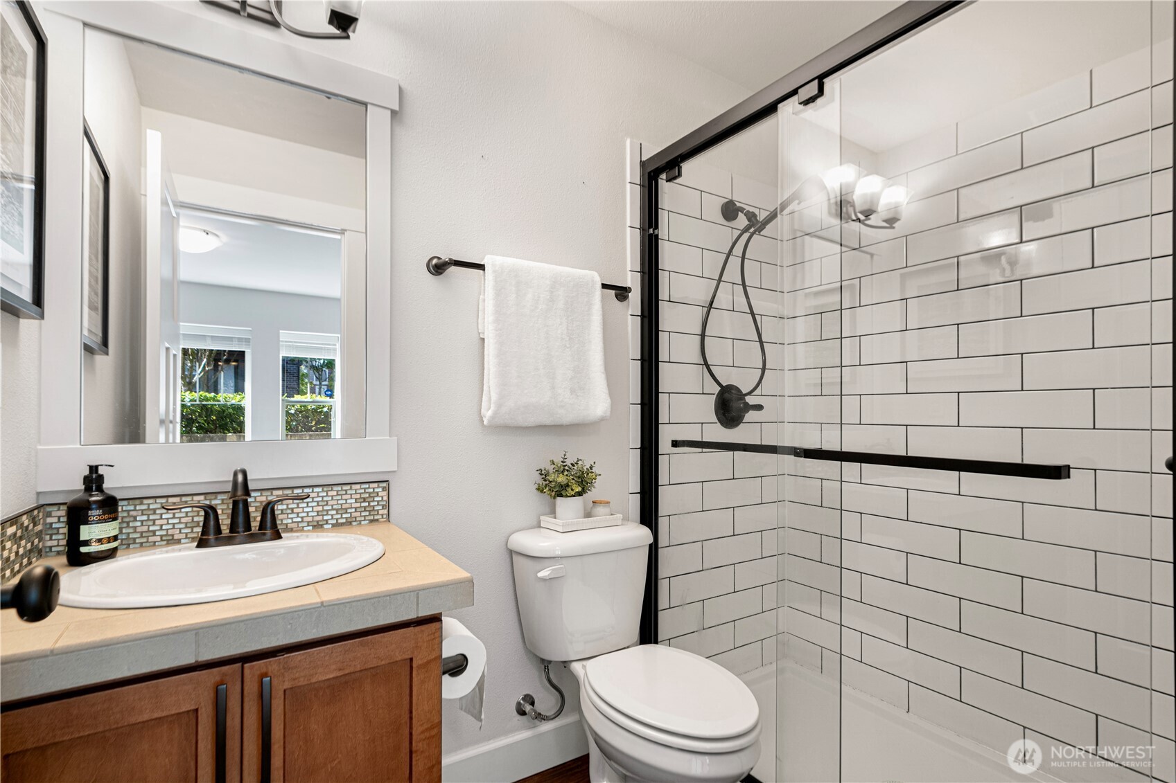 property viewer photo 30