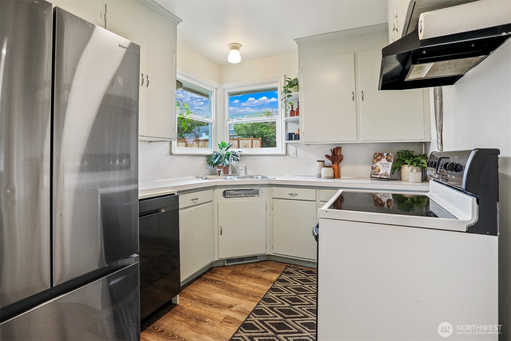 property viewer photo 11