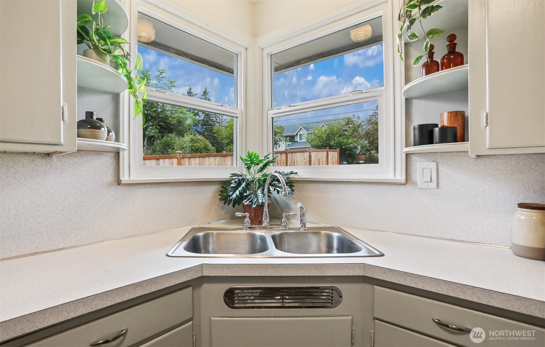 property viewer photo 13
