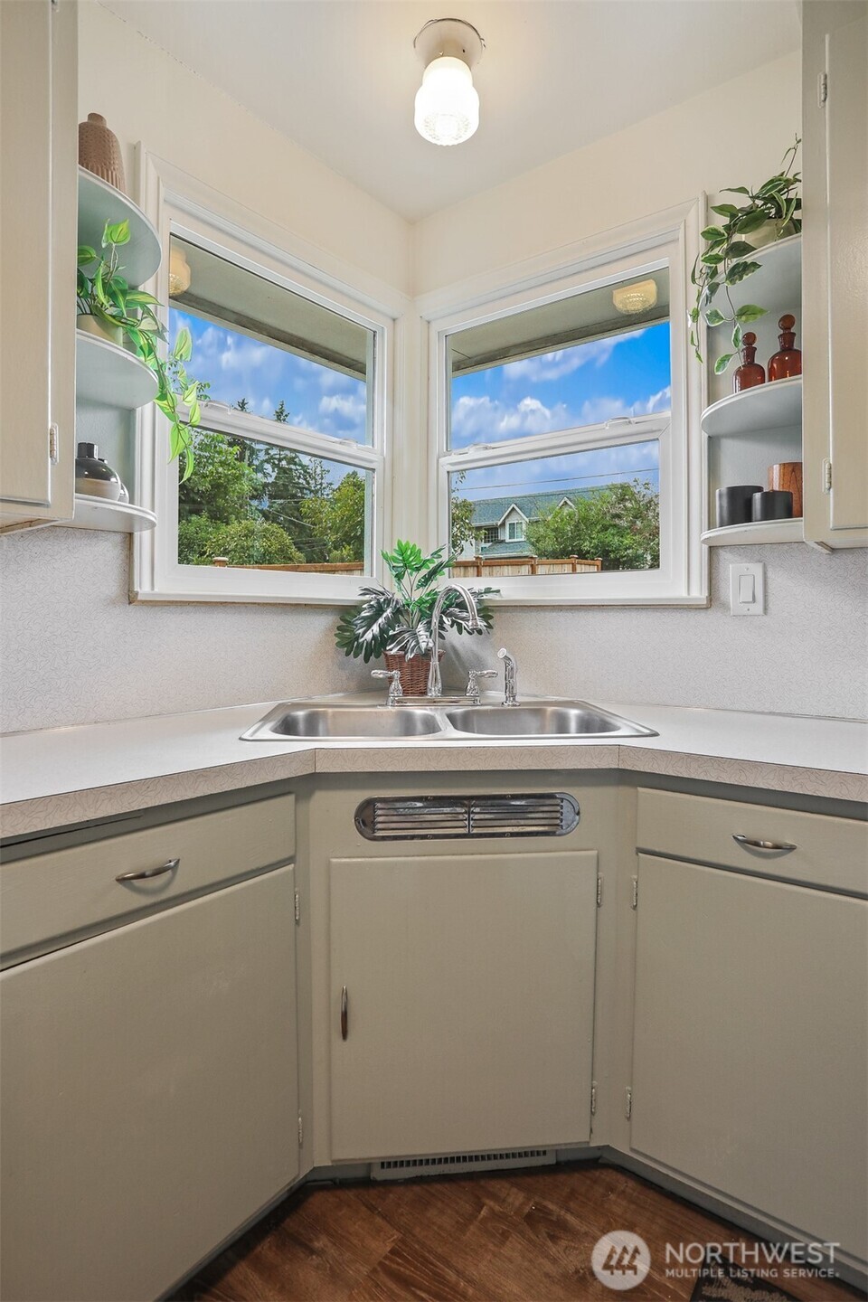 property viewer photo 15
