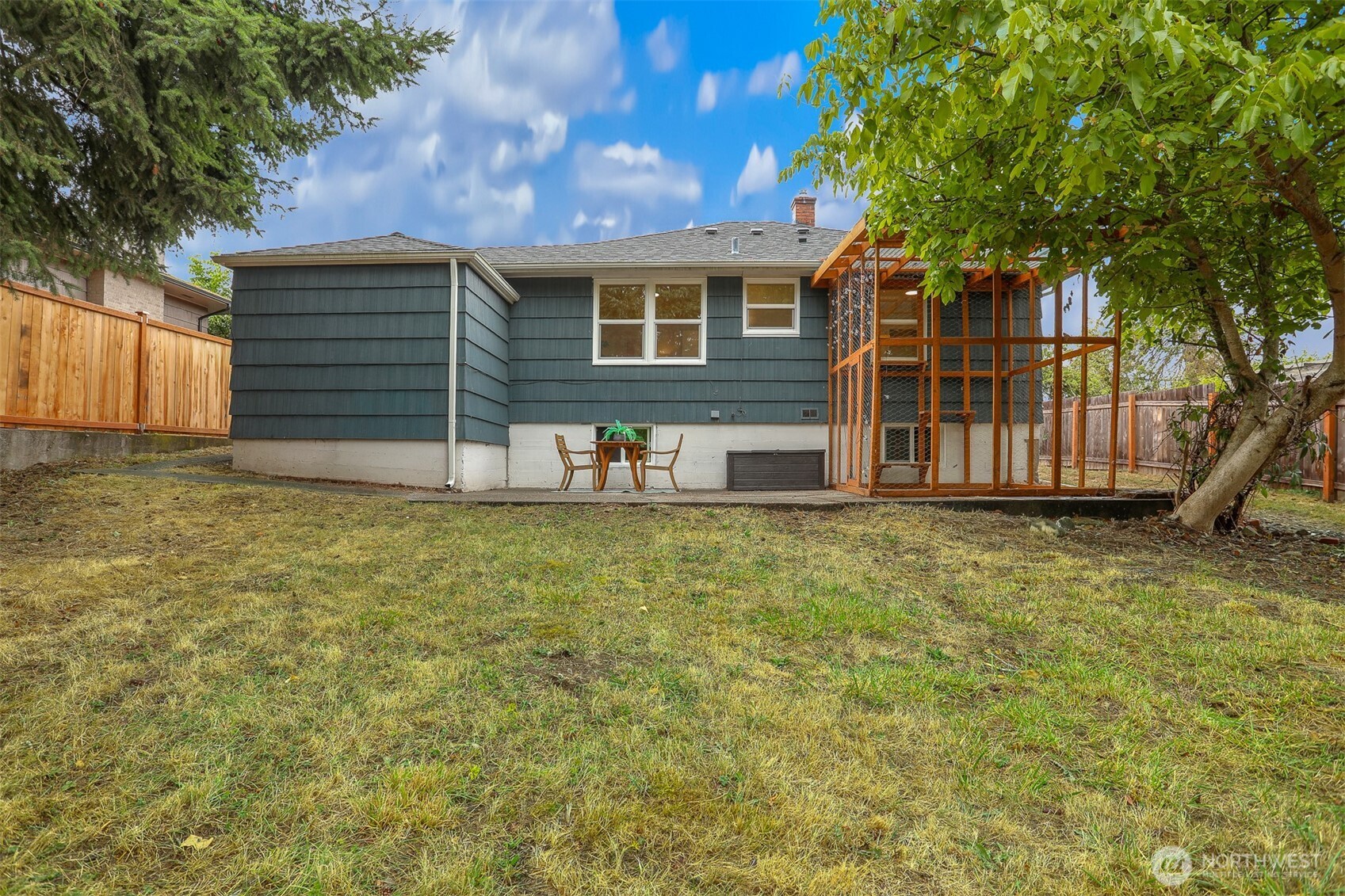property viewer photo 33