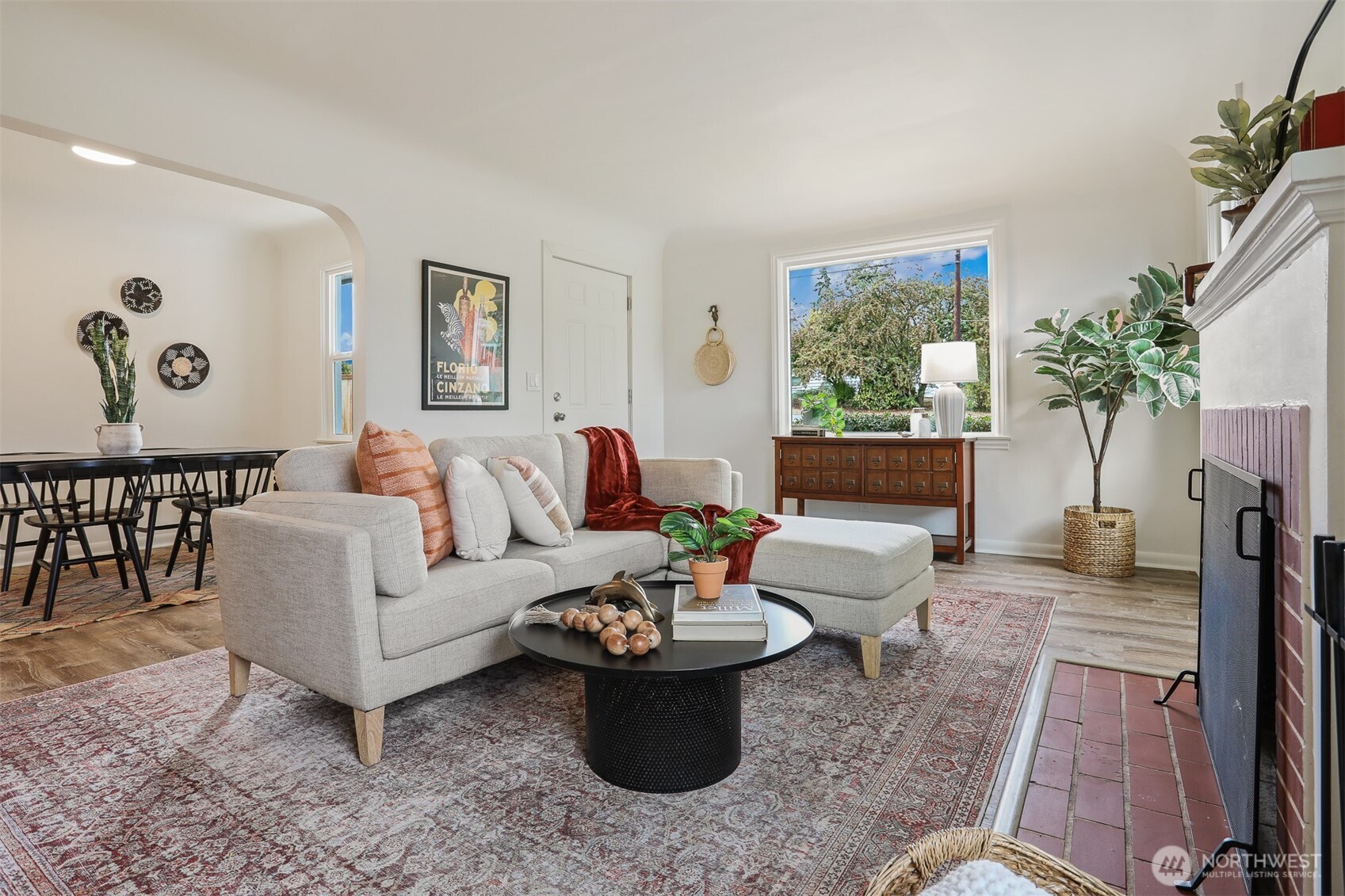 property viewer photo 6