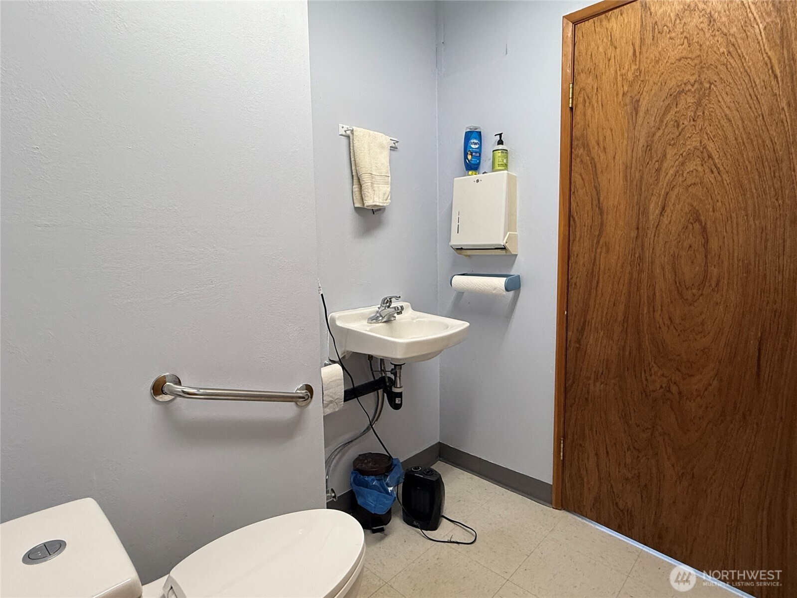 main property photo 22
