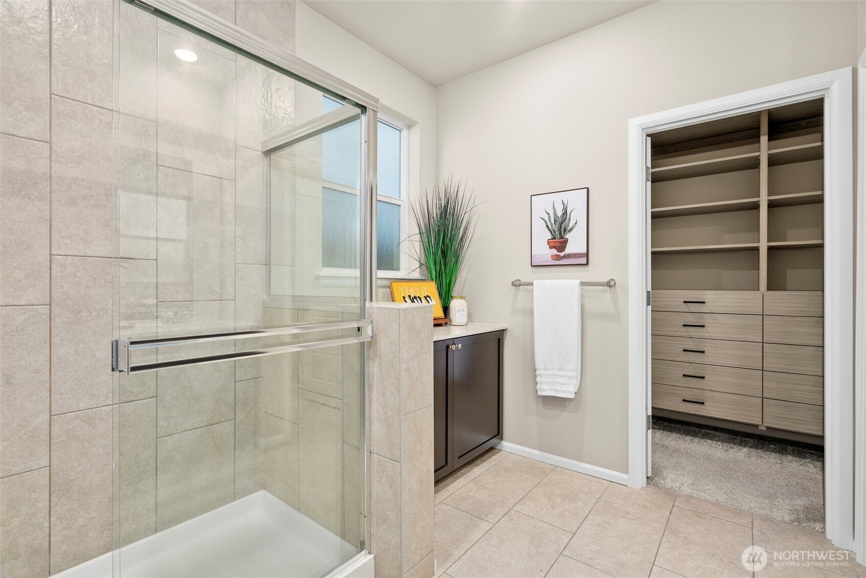 property viewer photo 15